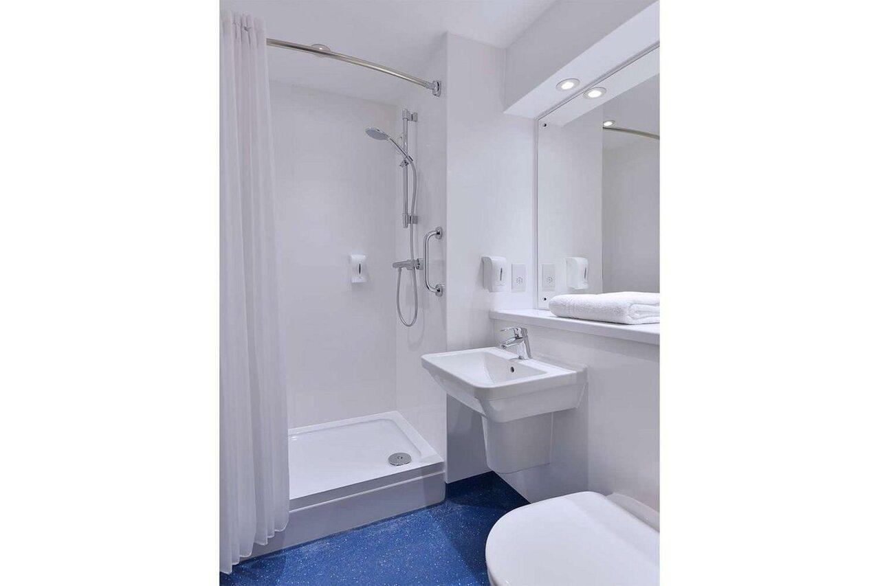 Heywood Travelodge Manchester Birch M62 Eastbound מראה חיצוני תמונה