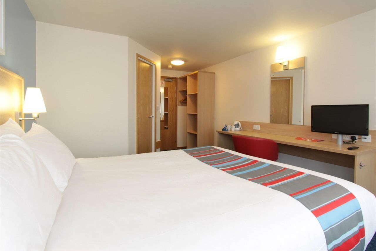 Heywood Travelodge Manchester Birch M62 Eastbound מראה חיצוני תמונה